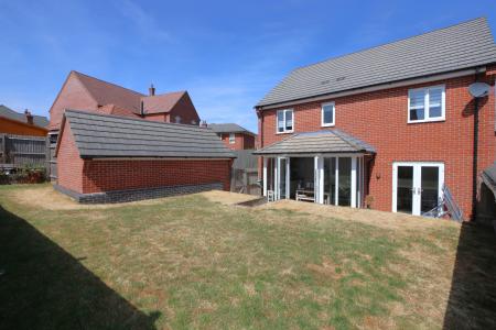 4 bedroom Detached house for sale in Glade Lane, Ashby-De-La-Zouch, LE65
