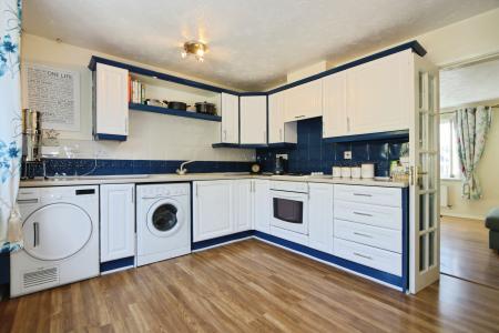 3 bedroom Semi-detached house for sale in Bluebell Close, Donisthorpe, DE12