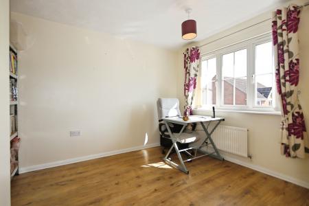 3 bedroom Semi-detached house for sale in Bluebell Close, Donisthorpe, DE12