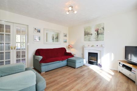 3 bedroom Semi-detached house for sale in Bluebell Close, Donisthorpe, DE12
