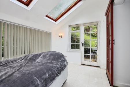 3 bedroom Cottage for sale in Ashby Road, Ticknall, DE73