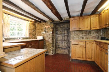3 bedroom Cottage for sale in Ashby Road, Ticknall, DE73