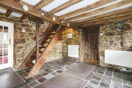 3 bedroom Cottage for sale in Ashby Road, Ticknall, DE73