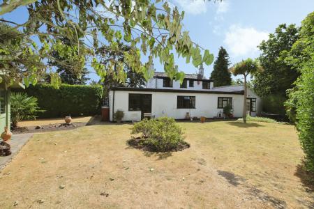 3 bedroom Cottage for sale in Ashby Road, Ticknall, DE73