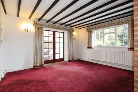 3 bedroom Cottage for sale in Ashby Road, Ticknall, DE73