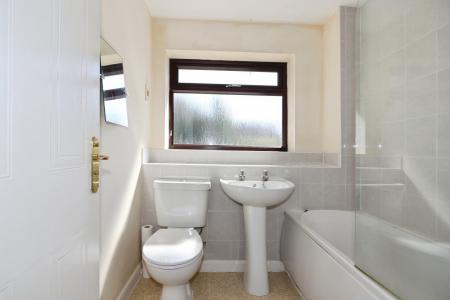 2 bedroom Semi-detached house for sale in Eton Close, Ashby-De-La-Zouch, LE65