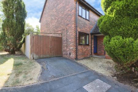 2 bedroom Semi-detached house for sale in Eton Close, Ashby-De-La-Zouch, LE65