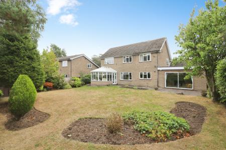 4 bedroom Detached house for sale in Tower Gardens, Ashby-De-La-Zouch, LE65