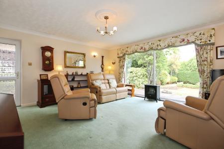 4 bedroom Detached house for sale in Tower Gardens, Ashby-De-La-Zouch, LE65