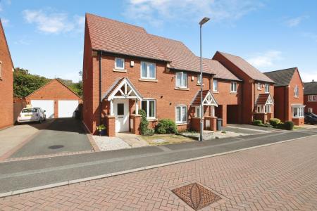 Hart Drive, Measham, DE12