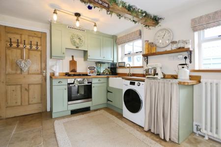 2 bedroom Semi-detached house for sale in Wood Street, Ashby-De-La-Zouch, LE65