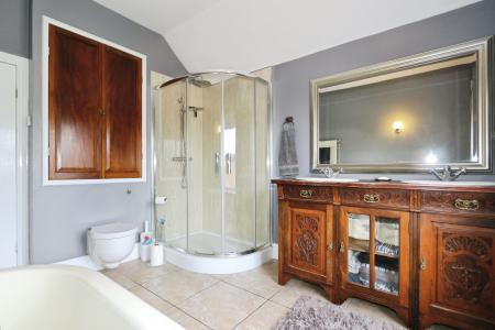 4 bedroom Semi-detached house for sale in Smisby Road, Ashby-De-La-Zouch, LE65