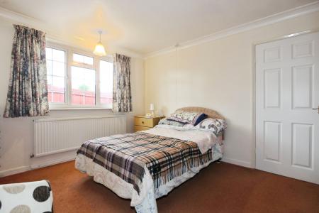 2 bedroom Bungalow for sale in Smisby Road, Ashby, Ashby-De-La-Zouch, LE65