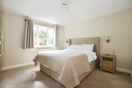 4 bedroom Detached house for sale in Brick Kiln Croft, Measham, DE12