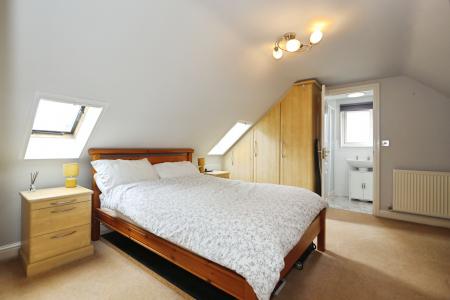 4 bedroom Detached house for sale in Brick Kiln Croft, Measham, DE12