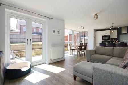 4 bedroom Detached house for sale in Glade Lane, Ashby-De-La-Zouch, LE65