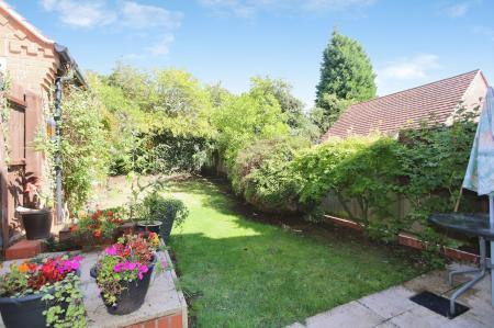 2 bedroom Semi-detached house for sale in Hart Drive, Measham, DE12