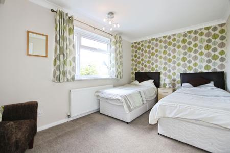 4 bedroom Detached house for sale in Pennine Way, Ashby-De-La-Zouch, LE65
