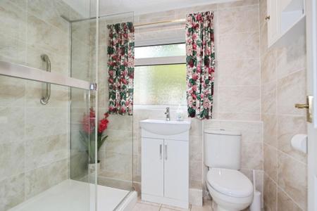2 bedroom Detached bungalow for sale in Bosworth Road, Measham, DE12