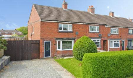 3 bedroom Terraced House for sale in Measham Road, Oakthorpe, DE12