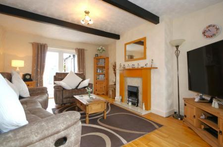 3 bedroom Semi-detached house for sale in Ashby Road, Osgathorpe, LE12