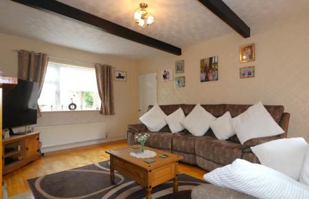 3 bedroom Semi-detached house for sale in Ashby Road, Osgathorpe, LE12