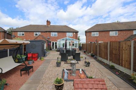 3 bedroom Semi-detached house for sale in Ashby Road, Osgathorpe, LE12