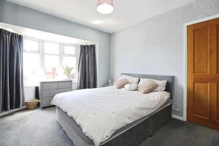 5 bedroom Detached house for sale in Atherstone Road, Measham, DE12