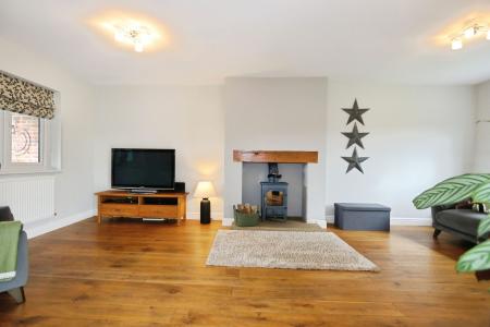 3 bedroom Semi-detached house for sale in Station Road, Melbourne, DE73