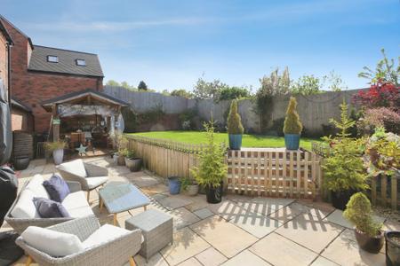 4 bedroom Detached house for sale in Hall Farm Close, Packington, LE65