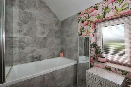 4 bedroom Detached house for sale in Hall Farm Close, Packington, LE65