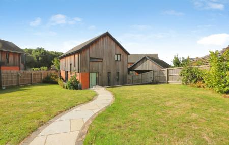 5 bedroom Detached house for sale in Stone Row Place, Moira, DE12