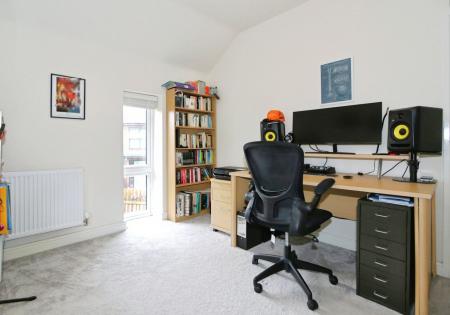 5 bedroom Detached house for sale in Stone Row Place, Moira, DE12