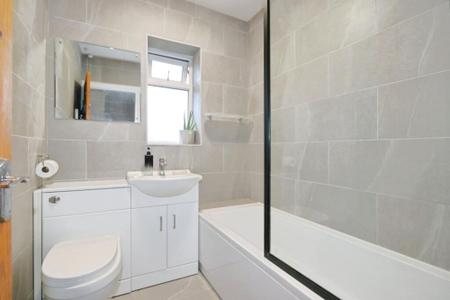 3 bedroom Semi-detached house for sale in Abbey Drive, Ashby-De-La-Zouch, LE65