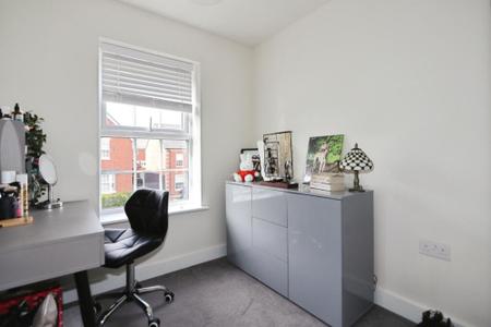 3 bedroom Terraced House for sale in School Lane, Ashby-De-La-Zouch, LE65