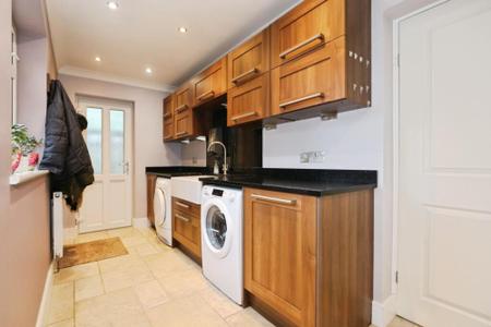 4 bedroom Detached house for sale in Leicester Road, New Packington, LE65