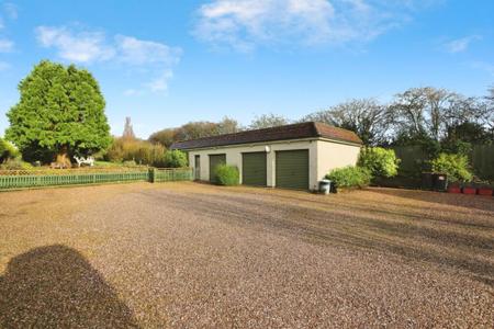 4 bedroom Detached house for sale in Leicester Road, New Packington, LE65