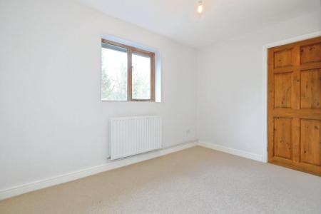 4 bedroom Detached house for sale in Park Lane, Castle Donington, DE74