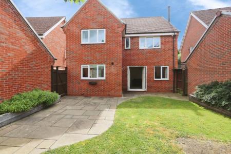 4 bedroom Detached house for sale in Drew Court, Ashby-De-La-Zouch, LE65