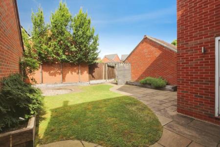 4 bedroom Detached house for sale in Drew Court, Ashby-De-La-Zouch, LE65