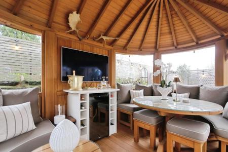 4 bedroom Detached house for sale in Tamworth Road, Ashby-De-La-Zouch, LE65