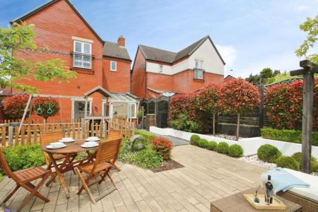 4 bedroom Detached house for sale in Philip Bent Road, Ashby-De-La-Zouch, LE65