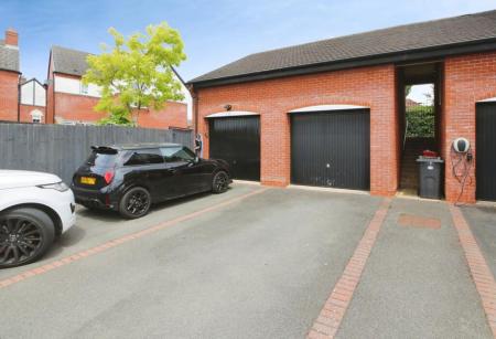 4 bedroom Detached house for sale in Philip Bent Road, Ashby-De-La-Zouch, LE65