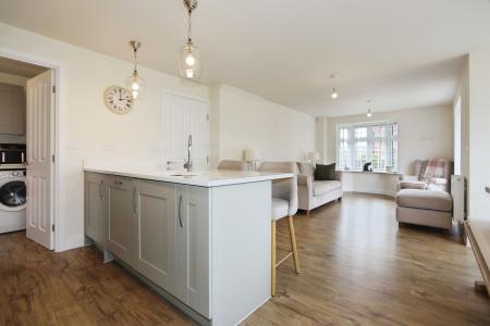 4 bedroom Detached house for sale in School Lane, Ashby-De-La-Zouch, LE65