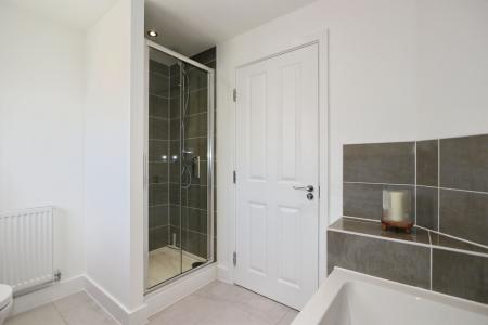 4 bedroom Detached house for sale in School Lane, Ashby-De-La-Zouch, LE65