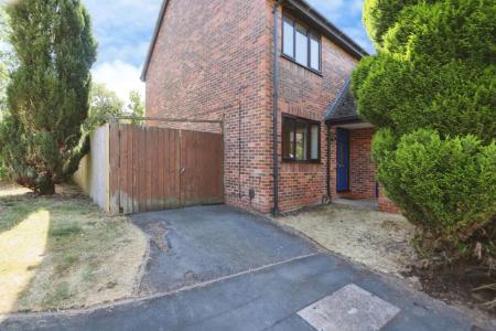 2 bedroom Terraced House for sale in Eton Close, Ashby-De-La-Zouch, LE65