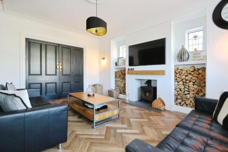 5 bedroom Detached house for sale in Station Road, Melbourne, DE73