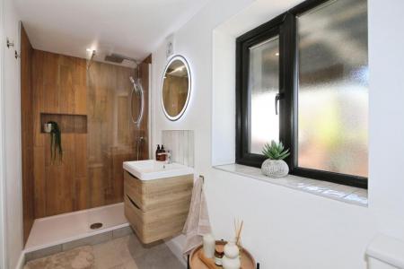 5 bedroom Detached house for sale in Station Road, Melbourne, DE73