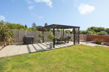 5 bedroom Detached house for sale in Station Road, Melbourne, DE73