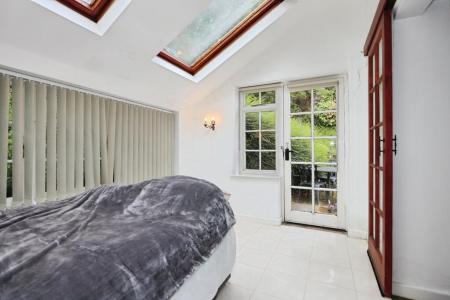 2 bedroom Detached house for sale in Ashby Road, Ticknall, DE73